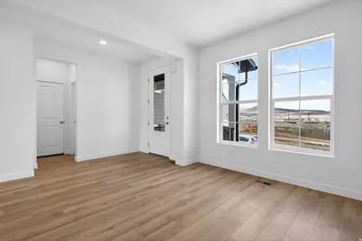 1177 W Mahogany St N, Saratoga Springs, UT 84045 - Photo 11