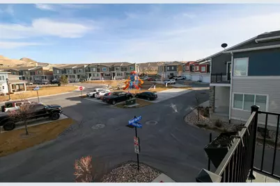 1048 W Azul Meadows Way, Bluffdale, UT 84065 - Photo 11