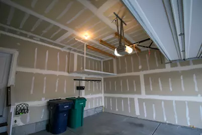 1048 W Azul Meadows Way, Bluffdale, UT 84065 - Photo 19