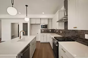 1068 W Audrey Ln S, Woods Cross, UT 84087 - Photo 5