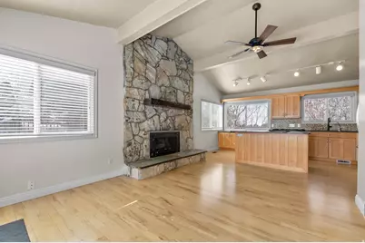 8535 S Top Of The World Cir, Salt Lake City, UT 84121 - Photo 9