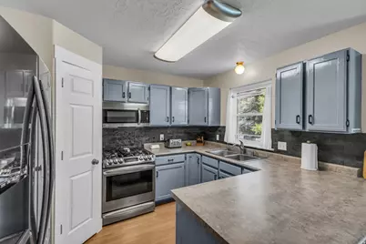 18567 W Jefferson Ave N, Cedar Valley, UT 84013 - Photo 7