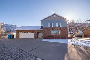 692 E 2400 N, North Ogden, UT 84414 - Photo 3