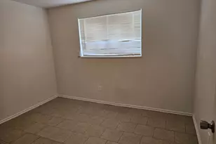 215 N 400 W, Ferron, UT 84523 - Photo 9