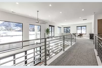 9969 S Altamont Dr E, Sandy, UT 84092 - Photo 37