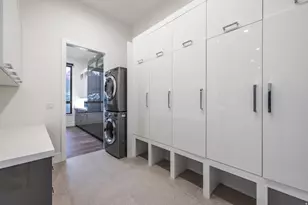 9969 S Altamont Dr E, Sandy, UT 84092 - Photo 19