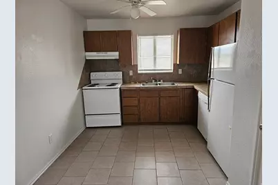 215 N 400 W #8, Ferron, UT 84523 - Photo 7