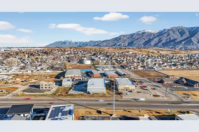 1101 E Cambridge Cir #3, Layton, UT 84040 - Photo 3