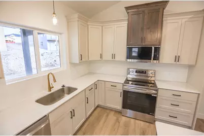 1604 N 200 E, Nephi, UT 84648 - Photo 11