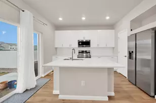 143 E Arcade Dr, Saratoga Springs, UT 84045 - Photo 9