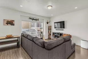 961 W Cyan Valley Way, Bluffdale, UT 84065 - Photo 5