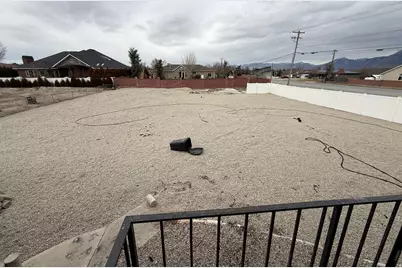 1718 W 9640 S, South Jordan, UT 84095 - Photo 9