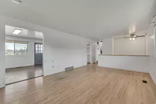 1718 W 9640 S, South Jordan, UT 84095 - Photo 9