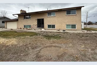 1718 W 9640 S, South Jordan, UT 84095 - Photo 1
