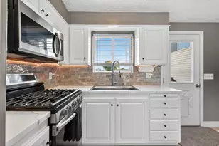 2949 W 7268 S, West Jordan, UT 84084 - Photo 11