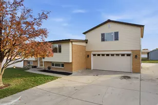 2949 W 7268 S, West Jordan, UT 84084 - Photo 1