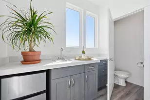 4586 W Daybreak Rim Way, South Jordan, UT 84009 - Photo 9