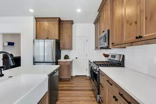 281 N Pheasant Dr, Mapleton, UT 84664 - Photo 7