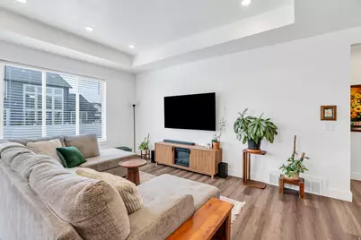 281 N Pheasant Dr, Mapleton, UT 84664 - Photo 11