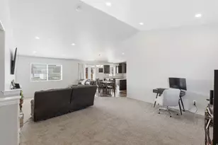 784 Frontier Rd E, Grantsville, UT 84029 - Photo 9