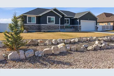 784 Frontier Rd E, Grantsville, UT 84029 - Photo 3