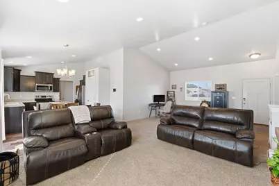 784 Frontier Rd E, Grantsville, UT 84029 - Photo 15