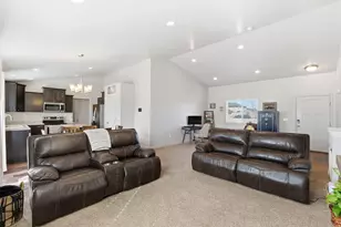 784 Frontier Rd E, Grantsville, UT 84029 - Photo 15