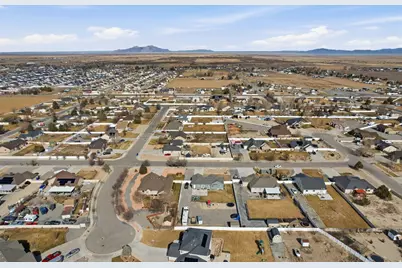 784 Frontier Rd E, Grantsville, UT 84029 - Photo 57