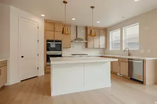 5886 N Canyon Rim Rd, Lehi, UT 84048 - Photo 9