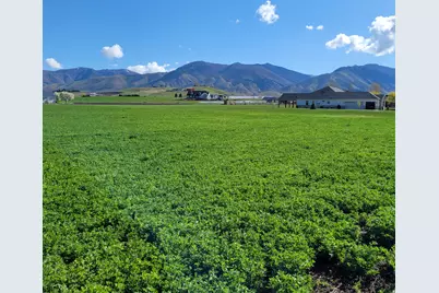 377 E 8900 S, Paradise, UT 84328 - Photo 3