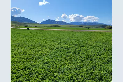 377 E 8900 S, Paradise, UT 84328 - Photo 5