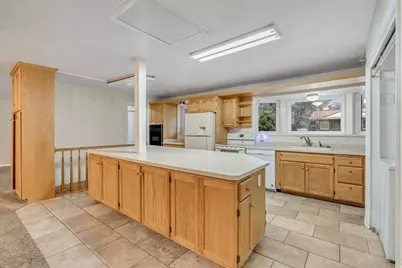 2862 E Pamela Dr, Cottonwood Heights, UT 84121 - Photo 1