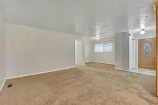 2862 E Pamela Dr, Cottonwood Heights, UT 84121 - Photo 11