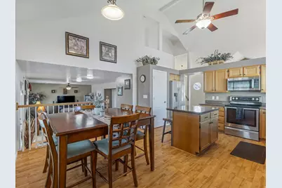 8271 S 2440 W, West Jordan, UT 84088 - Photo 9