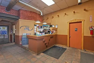 1926 S Pioneer Rd, Salt Lake City, UT 84104 - Photo 9