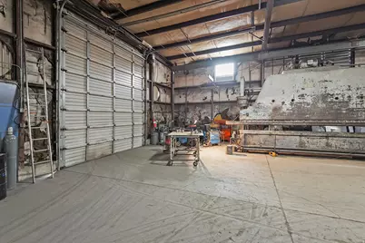 1926 S Pioneer Rd, Salt Lake City, UT 84104 - Photo 17