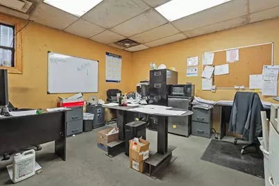 1926 S Pioneer Rd, Salt Lake City, UT 84104 - Photo 11