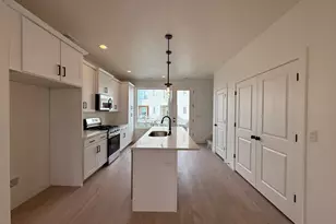 1486 W Kiera Ct, Farmington, UT 84025 - Photo 5