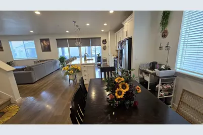 276 N 1630 W, Pleasant Grove, UT 84062 - Photo 3