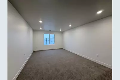 713 S 3500 W #207, West Weber, UT 84401 - Photo 17