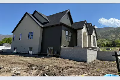 136 W Summerhill Ln, Centerville, UT 84014 - Photo 3