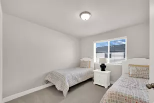 462 E London Wy, Clearfield, UT 84015 - Photo 9