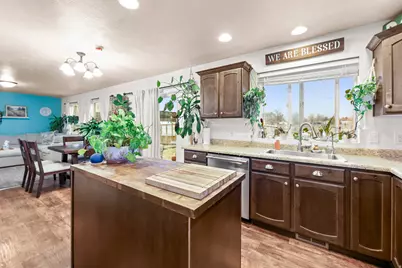 268 E Carly Dr, Grantsville, UT 84029 - Photo 7