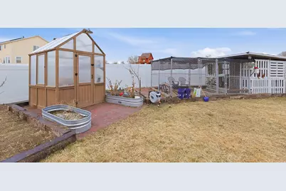 268 E Carly Dr, Grantsville, UT 84029 - Photo 29