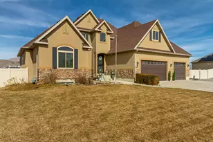 2479 E Prairie View Dr, Eagle Mountain, UT 84005 - Photo 3