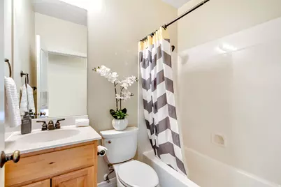 2479 E Prairie View Dr, Eagle Mountain, UT 84005 - Photo 35