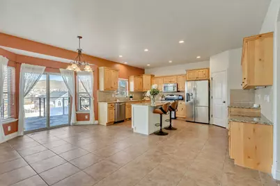 2479 E Prairie View Dr, Eagle Mountain, UT 84005 - Photo 17