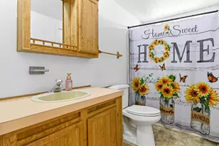 268 S 250 E, Aurora, UT 84620 - Photo 13