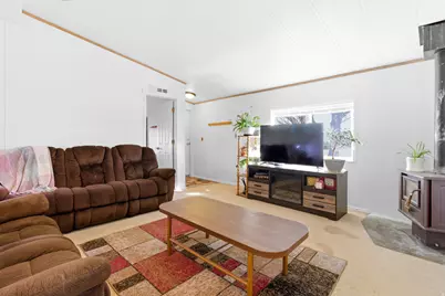 268 S 250 E, Aurora, UT 84620 - Photo 17