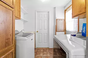 268 S 250 E, Aurora, UT 84620 - Photo 23